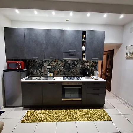 Simon Guest ローマ