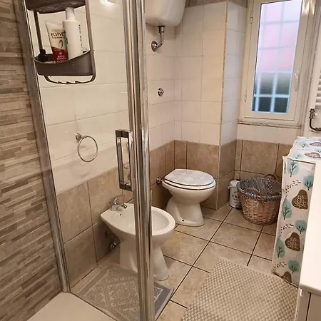 Simon Guest アパート *